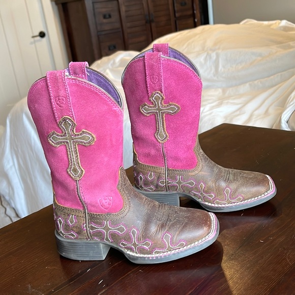Ariat Shoes Girls Ariat Boots Poshmark